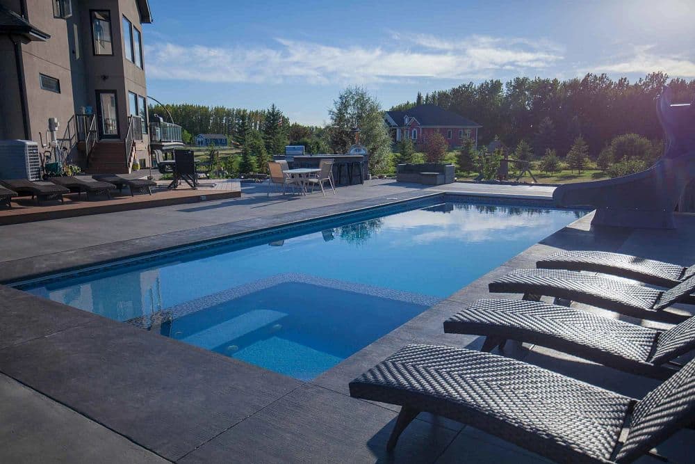 Astoria 16 gallery image 3