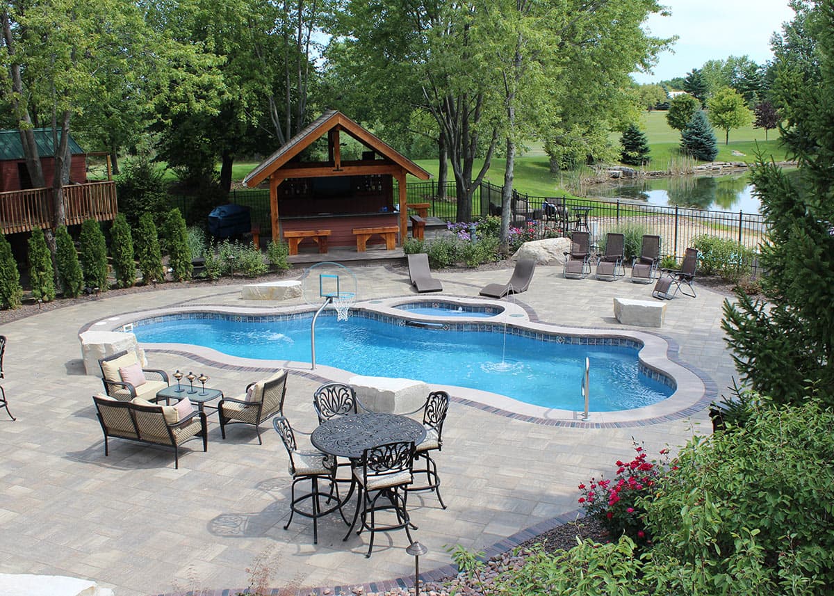 Bermuda 16.40 gallery image 4