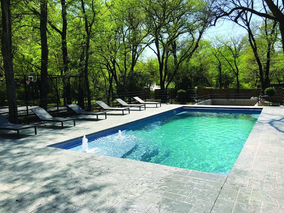 Olympia 16 gallery image 2